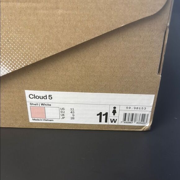 On Cloud Running Women's Pink Running Shoes - Picture 2 of 12